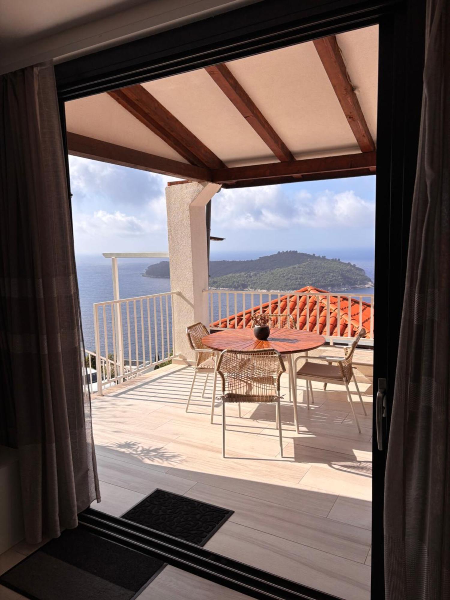 Modern 2Bdrm Apt Luxeview4- Seaview ドゥブロブニク エクステリア 写真